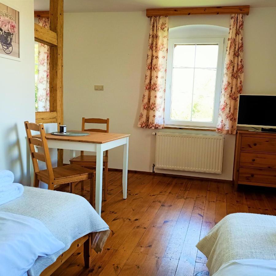 Dom Nad Potokiem Apartamento Proszowa Exterior foto